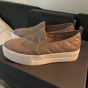 Platform slip on sneakers